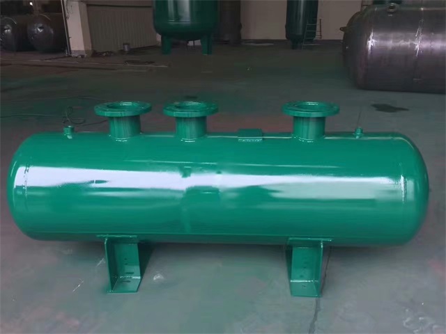 白碱滩白碱滩白碱滩蒸汽分气缸1.jpeg
